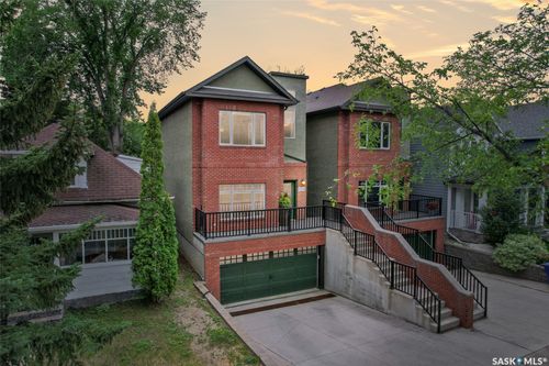 1034 11th Street E, Saskatoon, SK, S7H0E9 | Card Image