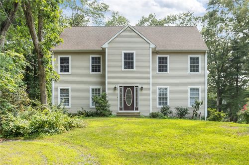 22 Breezy Knoll Rd, Greenville, RI, 02828-3134 | Card Image