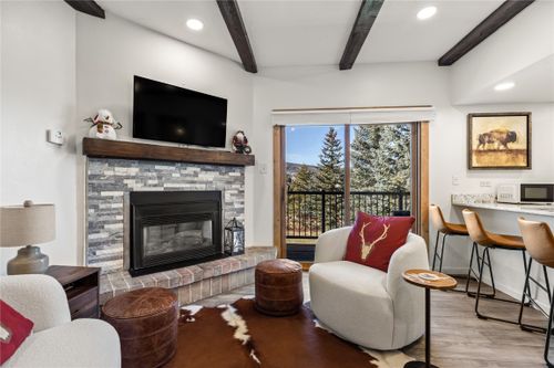 2224-1945 Cornice Dr, Steamboat Springs, CO, 80487-9041 | Card Image
