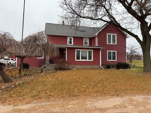 N5271 Madden Road, Lebanon, WI, 54961 | Card Image