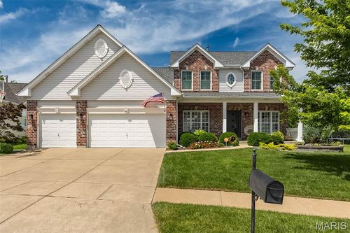 46 Heritage Pointe Cir, Fenton, MO, 63026-2390 | Card Image