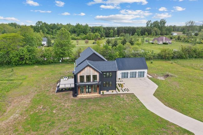 3318 S County Line Rd, House other with 4 bedrooms, 4 bathrooms and null parking in Johnstown OH | Image 101