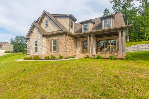 8429 Quarles Ln, Hixson, TN, 37343-5883 | Card Image