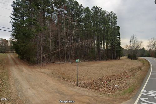 3 Broad St, Oxford, NC, 27565 | Card Image