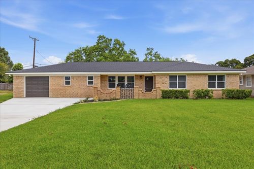 1716 Avenue E, Nederland, TX, 77627-5234 | Card Image