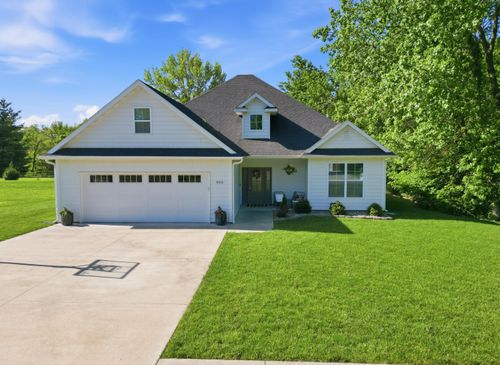 900 Fox Run, MOBERLY, MO, 65270 | Card Image