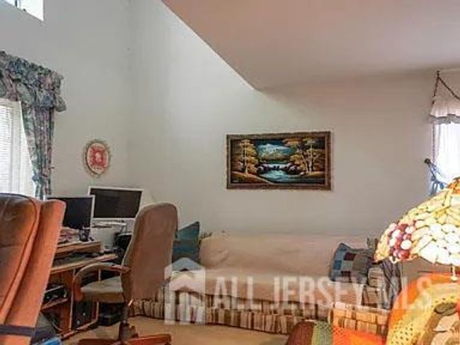 29 Jeffrey Cir, House other with 4 bedrooms, 3 bathrooms and null parking in Dayton NJ | Image 45