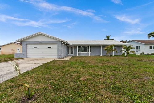 710 116th Ave, TREASURE ISLAND, FL, 33706-1024 | Card Image