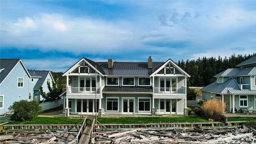 258 Gough Rd, Camano Island, WA, 98282-6307 | Card Image