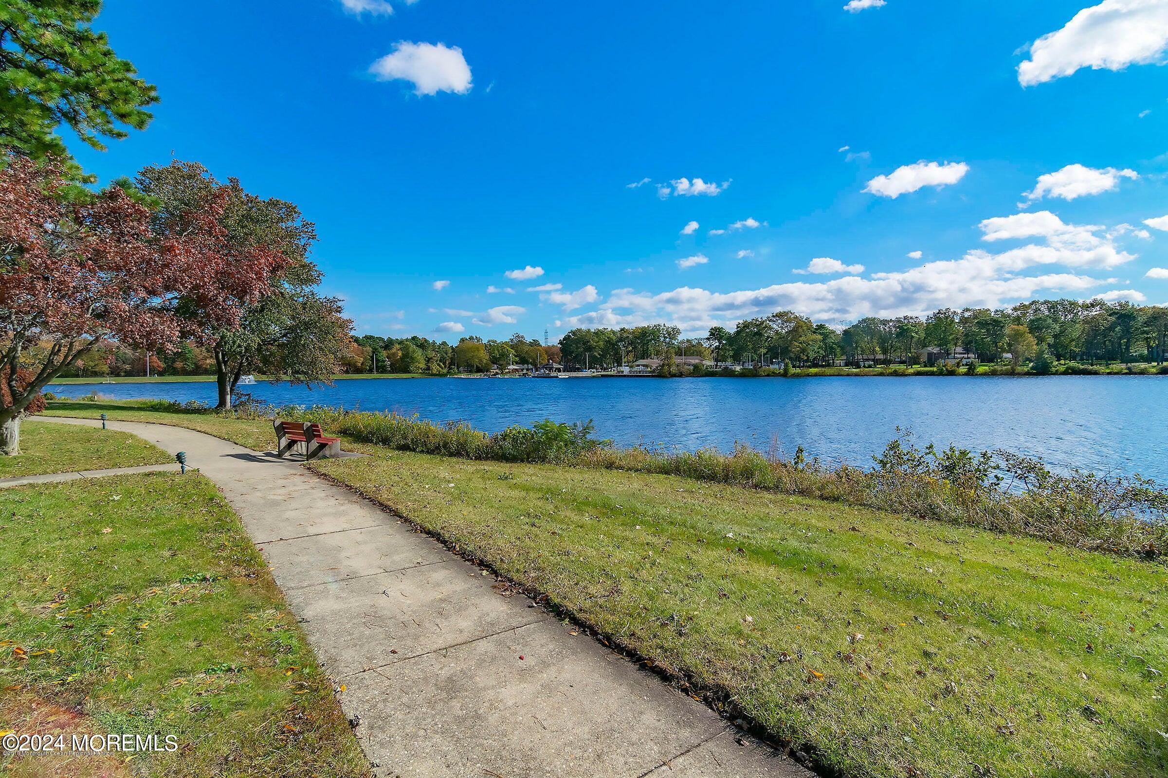 Plymouth Dr, Lakewood, NJ 08701