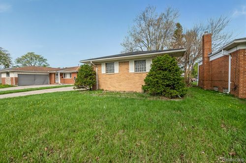 28298 Marcia Ave, Warren, MI, 48093-2831 | Card Image