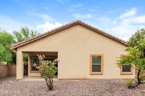 9665 N Deimos Dr, Tucson, AZ, 85743-7460 | Card Image