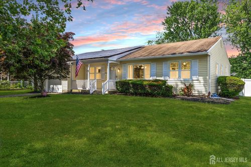 24 Lincoln Dr, Clementon, NJ, 08021-7466 | Card Image