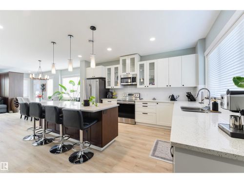 14419 104 Ave Nw, Edmonton, AB, T5N2X8 | Card Image