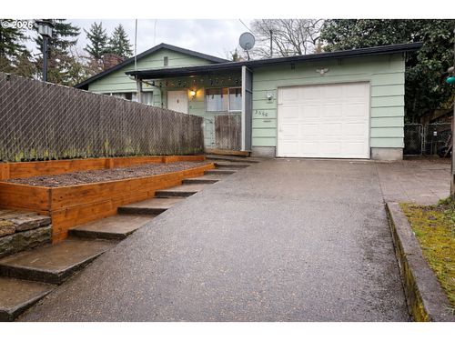 3660 Ne Lombard St, Portland, OR, 97211-7869 | Card Image