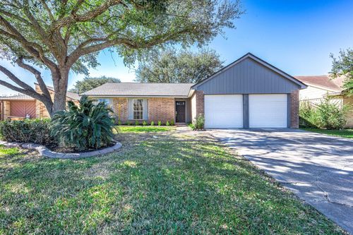 2118 Pepperglen Ct, Missouri City, TX, 77489-4250 | Card Image