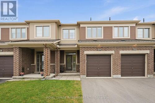 231 Mountain Sorrel Way, Ottawa, ON, K4A1H3 | Card Image