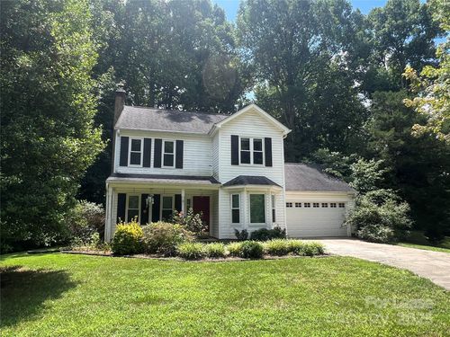 4440 Hounds Run Dr, Matthews, NC, 28105-1244 | Card Image