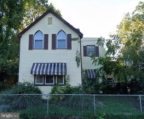 521 Spruce St, Beverly, NJ, 08010-3424 | Card Image