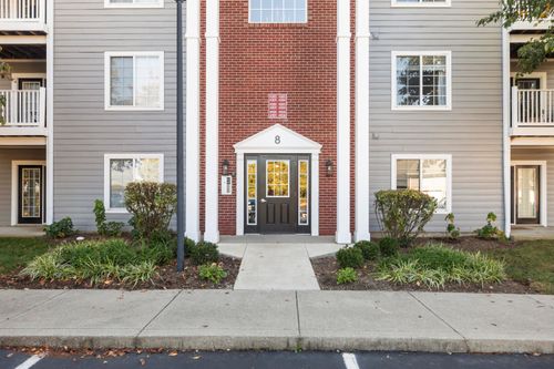 4202-2312 Remington Way, Lexington, KY, 40511-2275 | Card Image