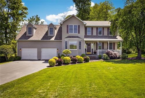 1247 Cleland Mill Rd, New Castle, PA, 16102-3011 | Card Image