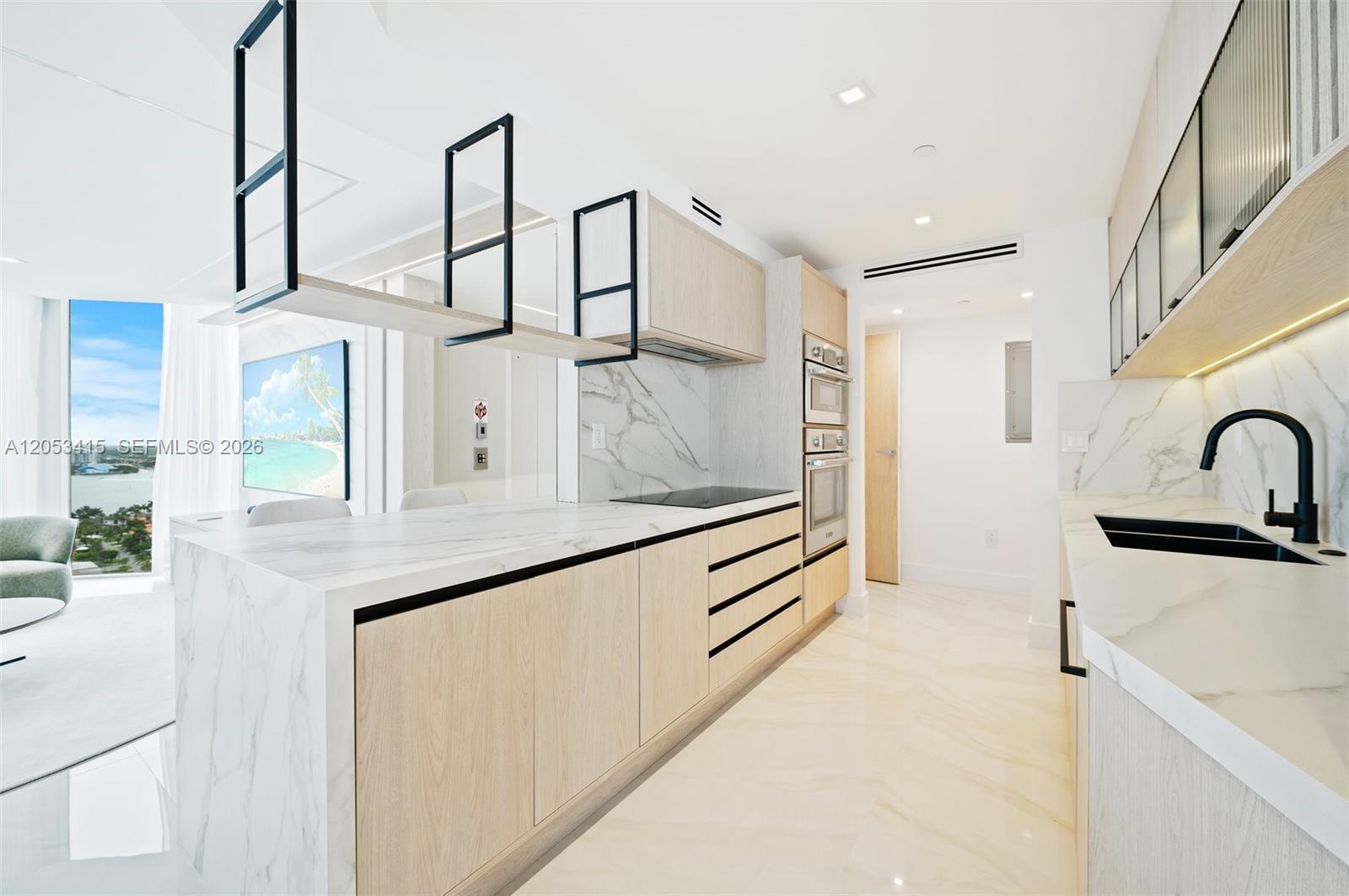 Residential Lease in Sunny Isles Beach 5