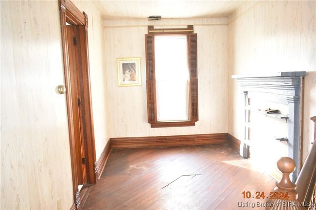 326 N Sycamore St, Home with 4 bedrooms, 2 bathrooms and null parking in Campbellsburg IN | Image 23