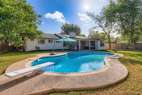 3013 Val Dr, Austin, TX, 78723-2317 | Card Image