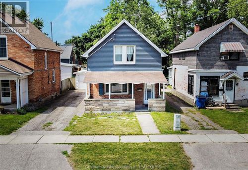 10 Delaware Ave, Chatham, ON, N7L2W2 | Card Image