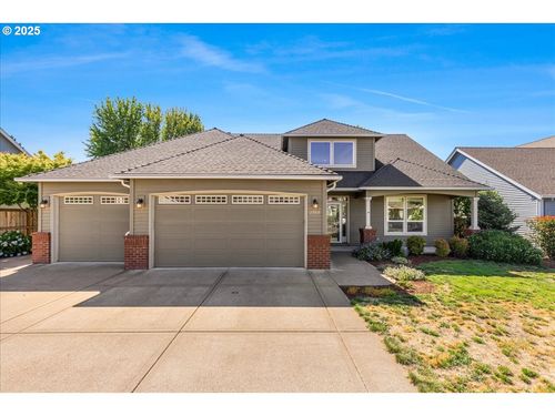 2709 N Holiday Ln, Newberg, OR, 97132-6061 | Card Image