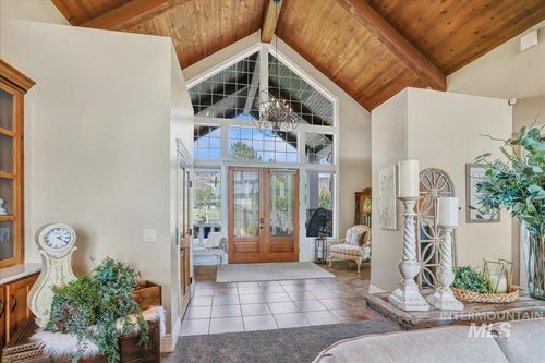 203 Clear Lake Ln, Buhl, ID, 83316-5275 | Card Image