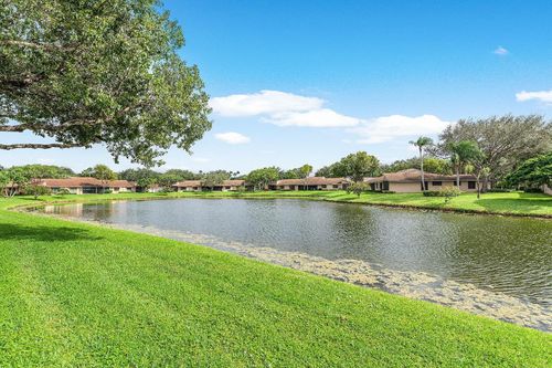 8282 Springlake Dr, Boca Raton, FL, 33496-5175 | Card Image