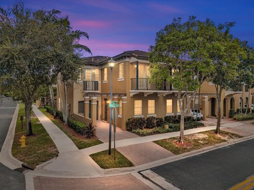 4447-4447 Arabian Way, Davie, FL, 33328-2803 | Card Image