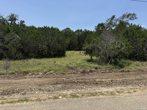 232 High Point Cir, Spring Branch, TX, 78070-5065 | Card Image