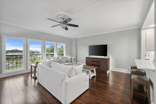 2106 Reflection Bay Dr, Arlington, TX, 76013-5236 | Card Image