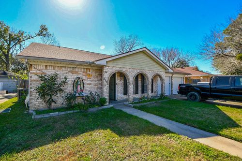 346 Coach Lamp Ln, Houston, TX, 77060 | Card Image