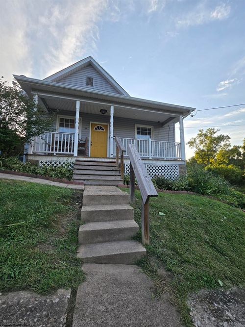 319 North Ave, Clarksburg, WV, 26301-3464 | Card Image