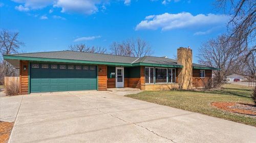 610 Business 23 W, Paynesville, MN, 56362-4648 | Card Image