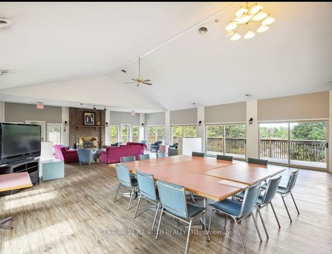 9 Evergreen Crt, Condo with 3 bedrooms, 3 bathrooms and 1 parking in Barrie ON | Image 44