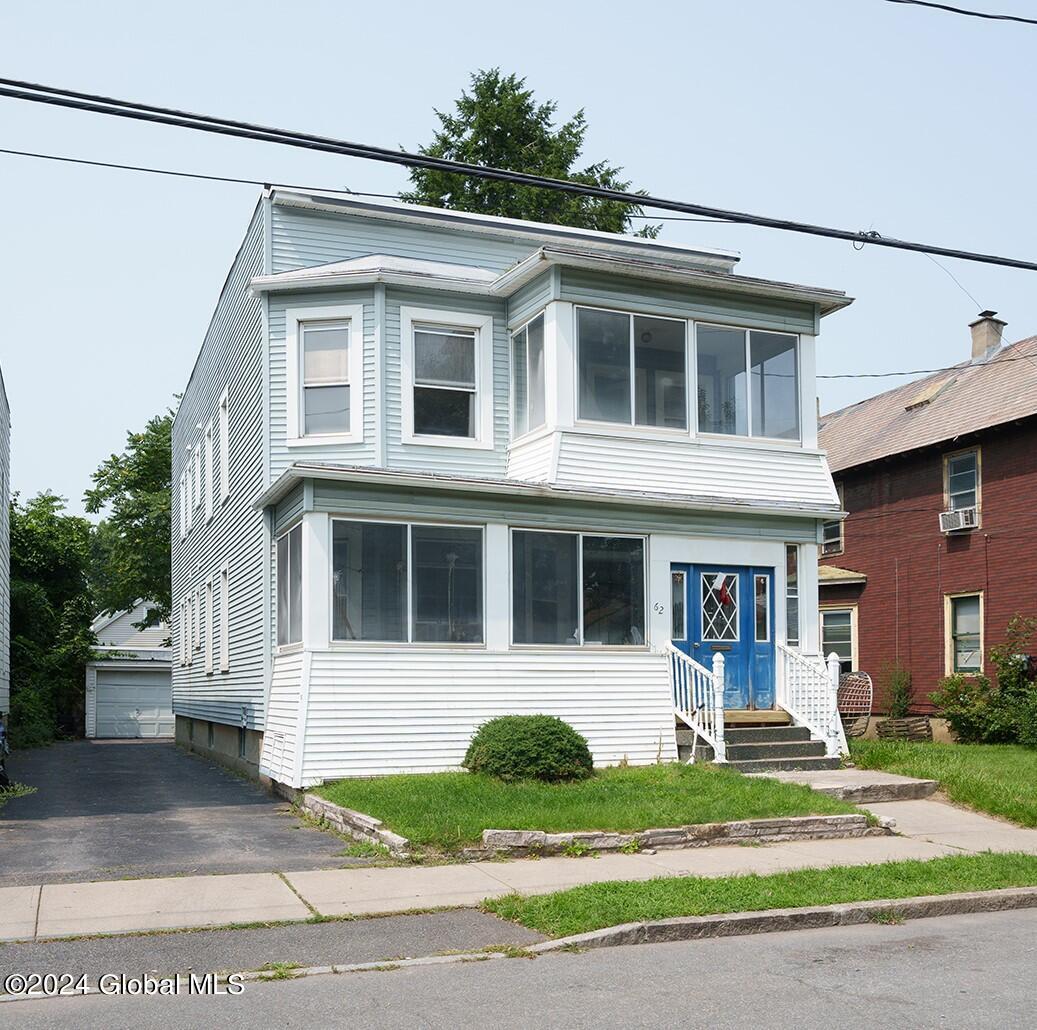 Thornton St, Albany, NY 12206