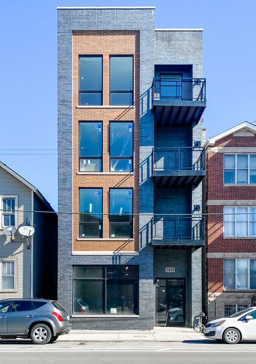 1-2851 N Clybourn Ave, Chicago, IL, 60618-8201 | Card Image