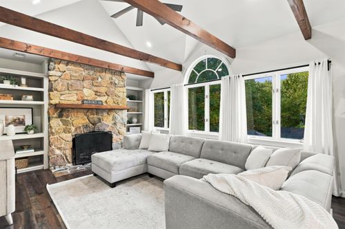 36 Colonel Daniels Drive, Bedford, NH, 03110 | Card Image