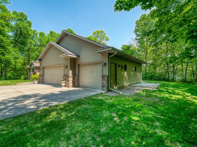 Triple attached garage | Image 59