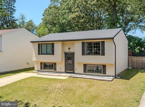 7880 Mansion House Xing, PASADENA, MD, 21122 | Card Image