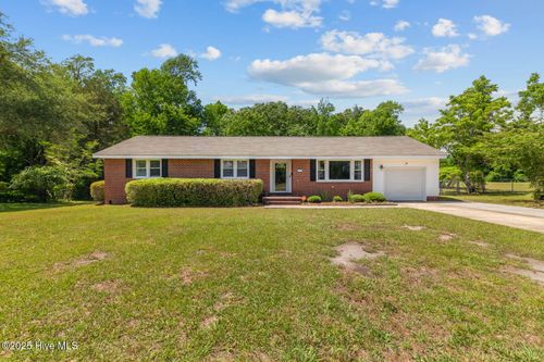 713 Decatur Rd, Jacksonville, NC, 28540-3762 | Card Image