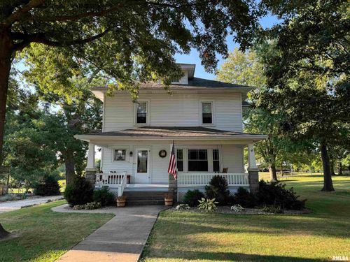 323 E Cortland St, Avon, IL, 61415-5016 | Card Image