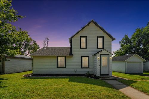 132 Green St, Center Point, IA, 52213-9701 | Card Image