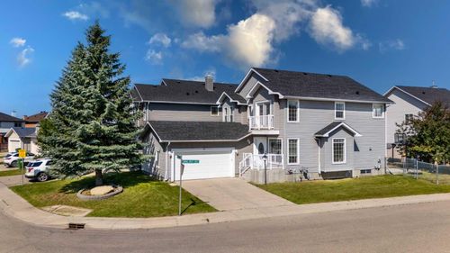 28 Coral Reef Link Ne, Calgary, AB, T3J3Y5 | Card Image