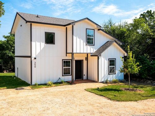 350 Spanish Oak Dr, Canyon Lake, TX, 78133-3834 | Card Image