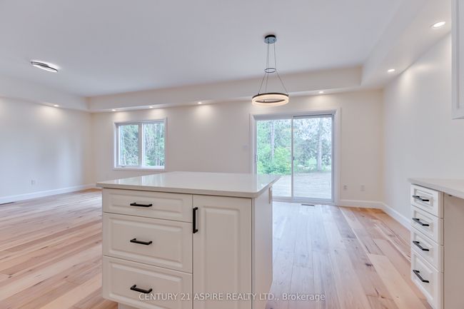 94C Frontenac Cres, House attached with 3 bedrooms, 3 bathrooms and 1 parking in Deep River ON | Image 30